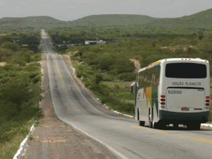 ônibus na estrada