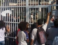 Ocupação de escola no Rio completa uma semana